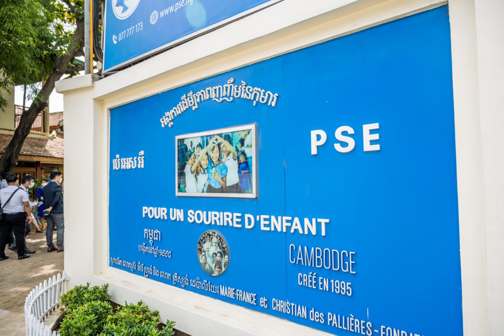 Luu Meng leads PSE donation 01