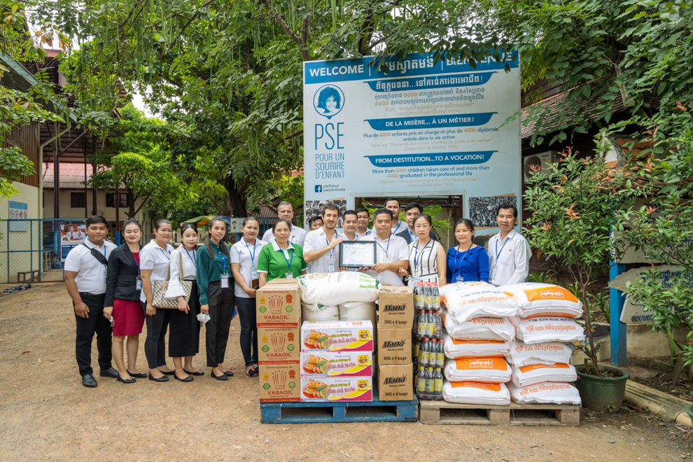 Luu Meng leads PSE donation